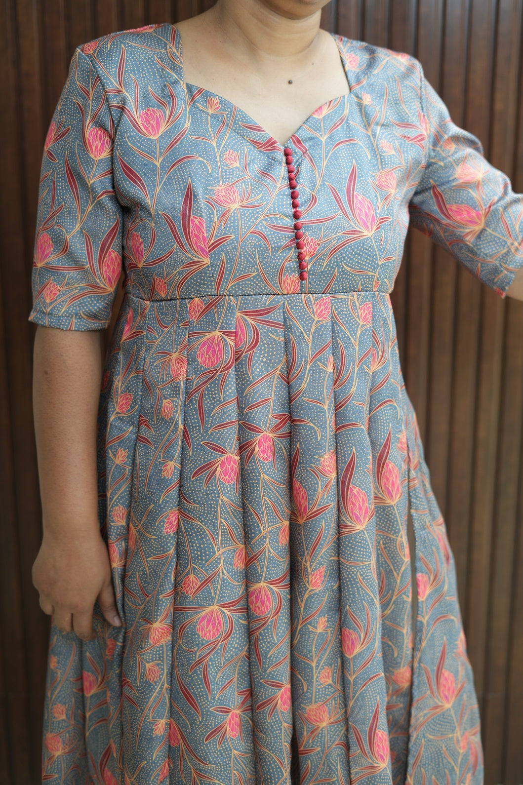 Grey Peach Bloom Fusion Side Slit Kurti